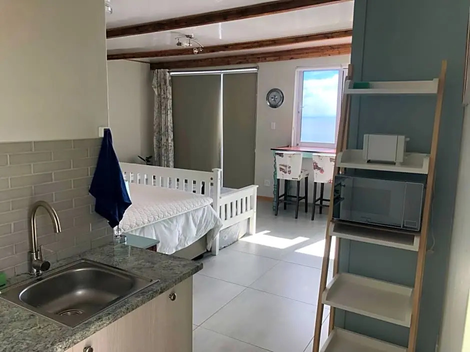 Blue Bay Studio Bayview