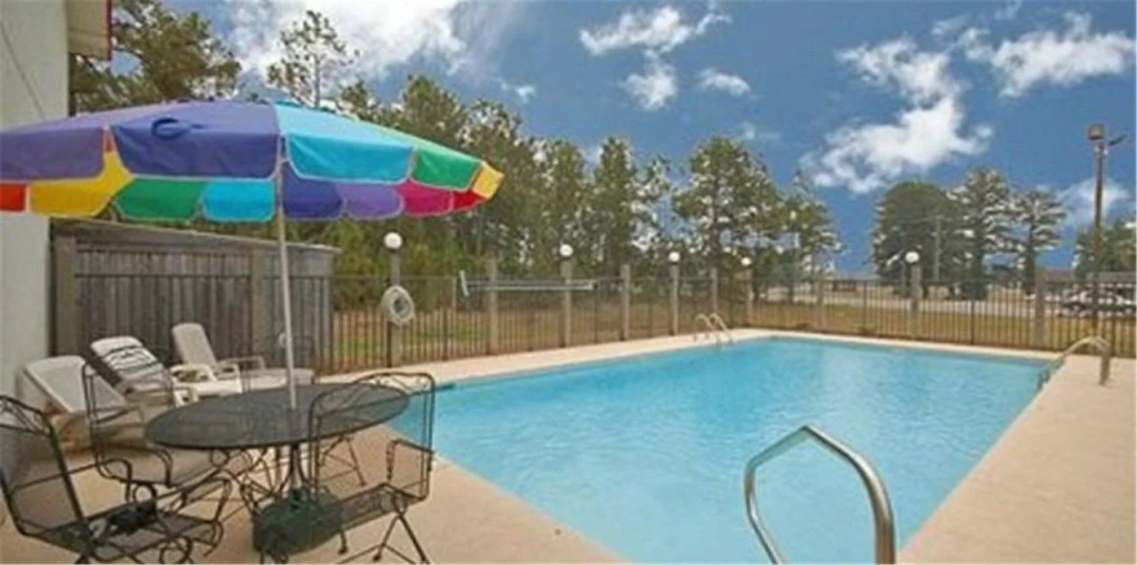 Country Hearth Inn & Suites Dawson