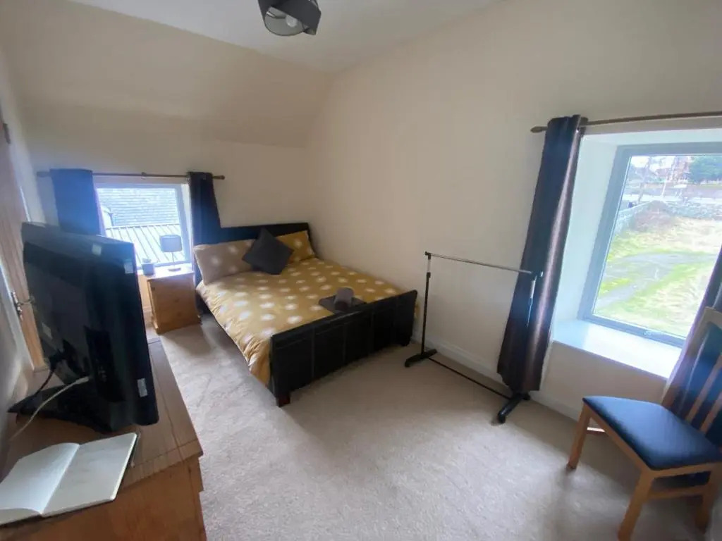 Little Ship Inn Rooms
