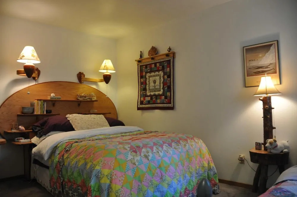 Whalesong Bed and Breakfast