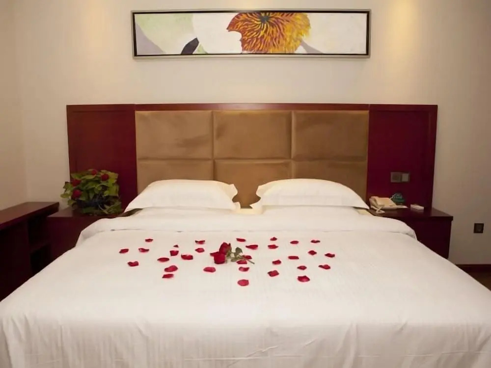 GreenTree Inn HaiKou Longhua District JinNiu Road Hotel