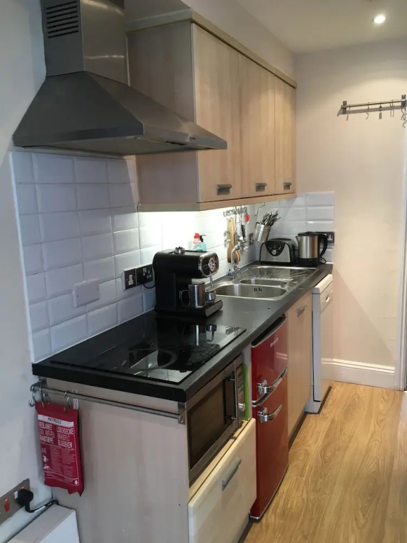 Little Western Spa Brighton Beach Apartment