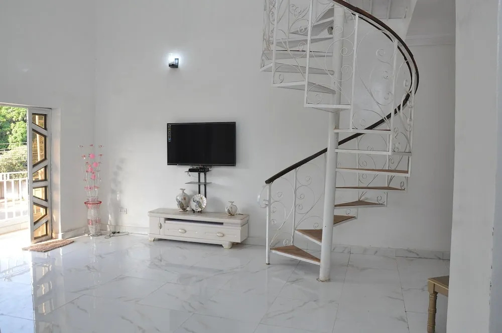 B2 Self Catering Apartments