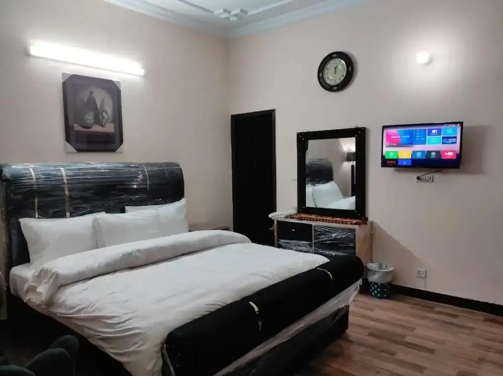 Every Lodge Guest House