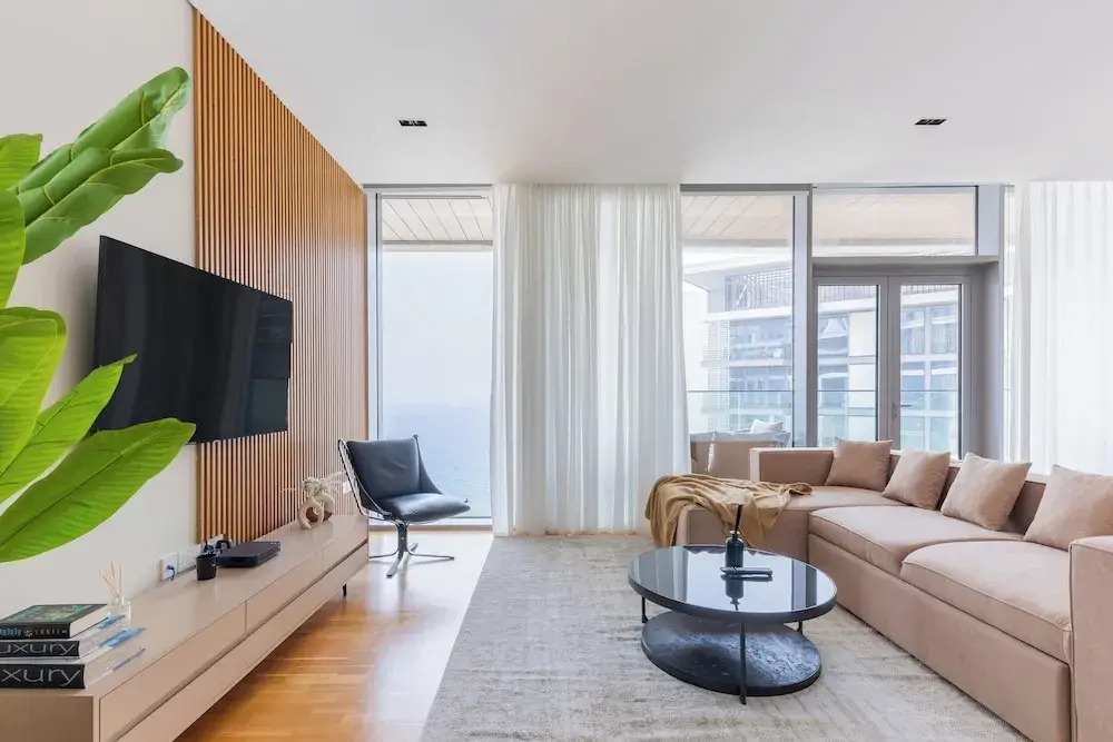 Sea View 2BR Bluewaters