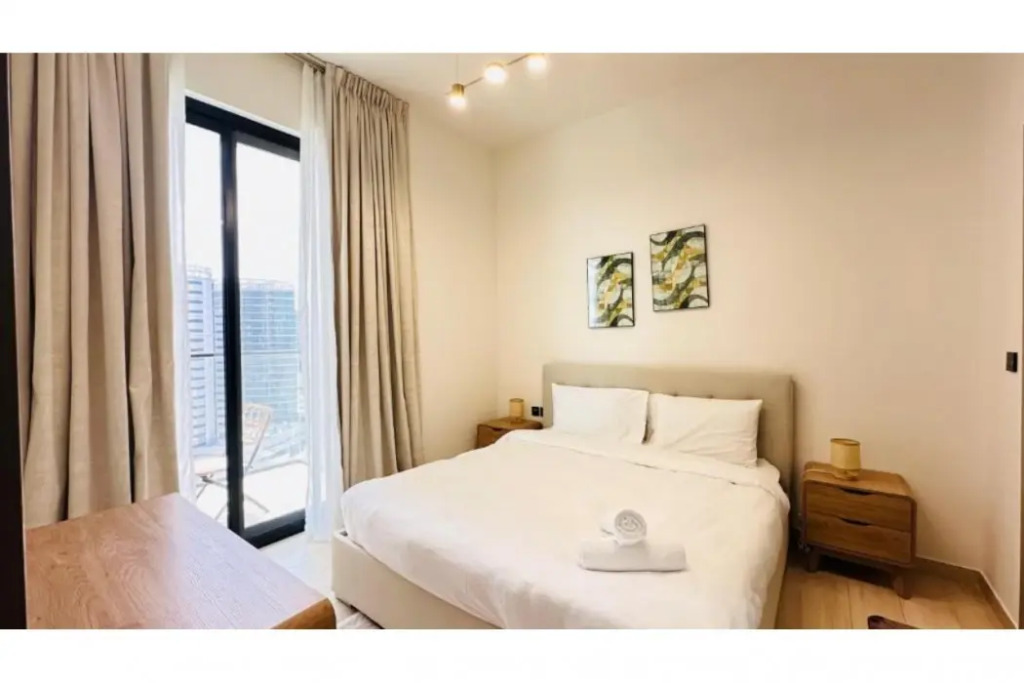 OYO 1291 Home Fully Furnished 1bed Apt @JVC
