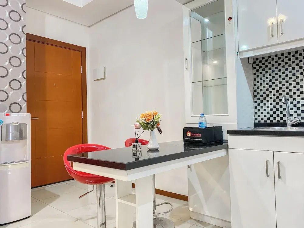 Good Deal And Restful 1Br At Apartment Thamrin Residence