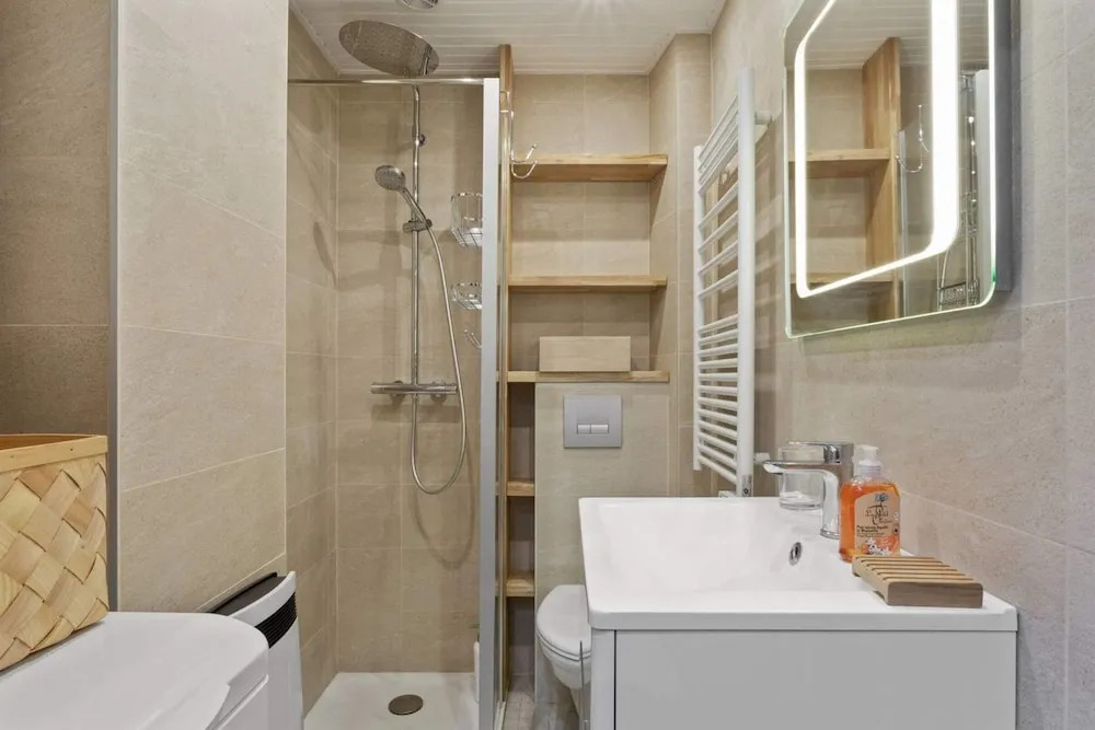 Charming Blue Studio - 15 Mins to Grand Palais