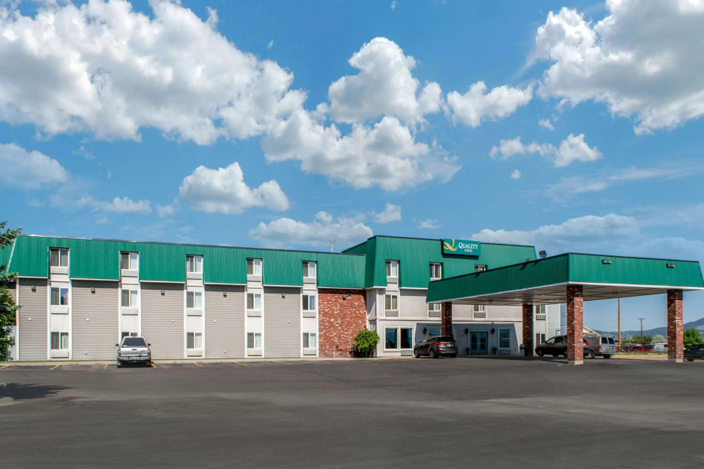 Helena Inn - Airport