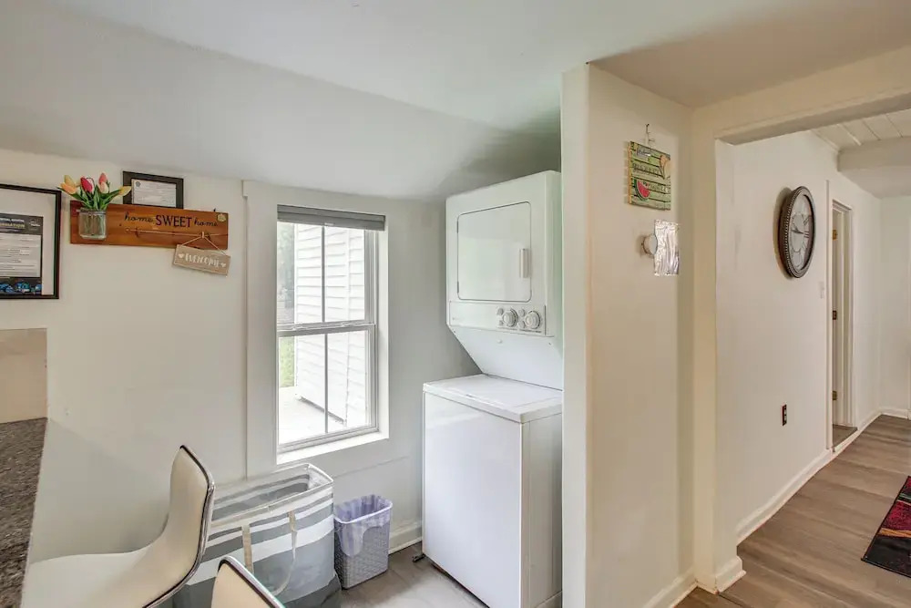 2 Mi to Bathhouse Row: Cozy Hot Springs Home