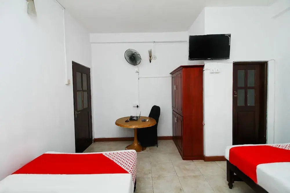 OYO 336 Airport Residencies