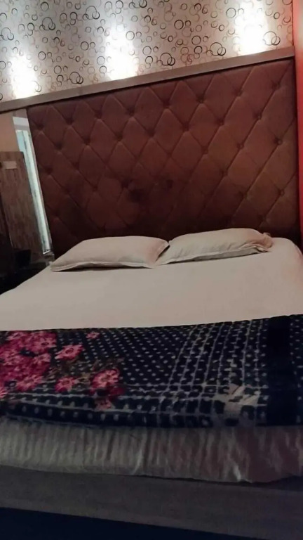 Hotel Raj