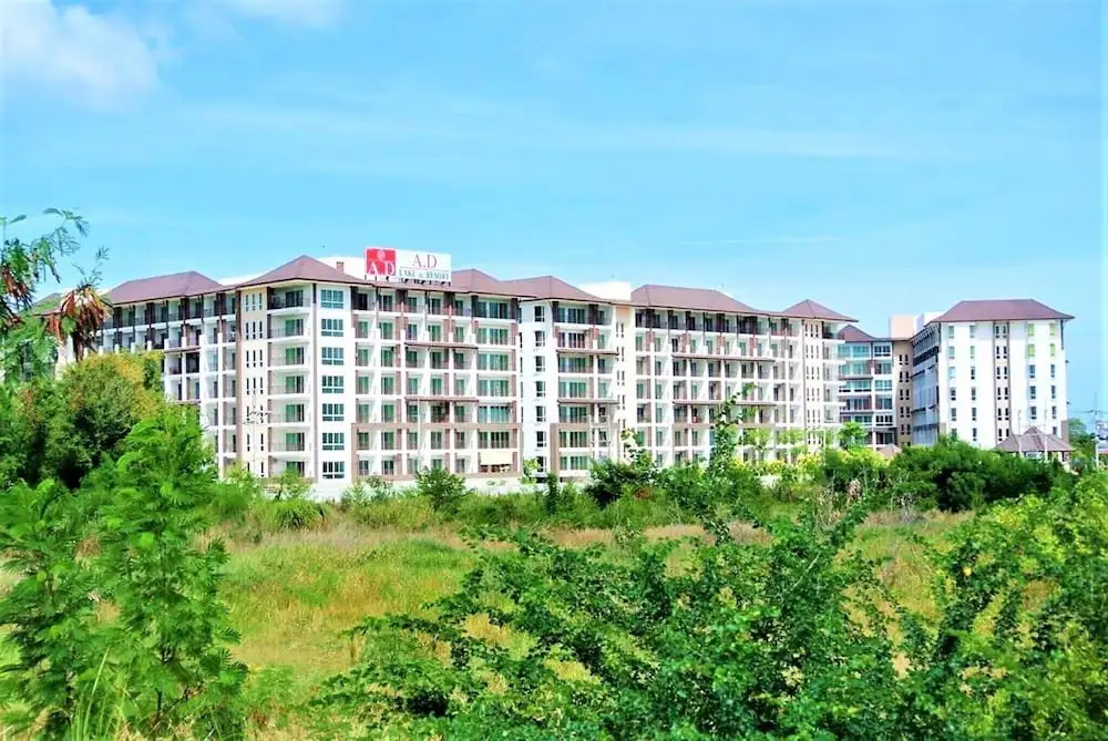 Bang Saray - Lake & Pool Views