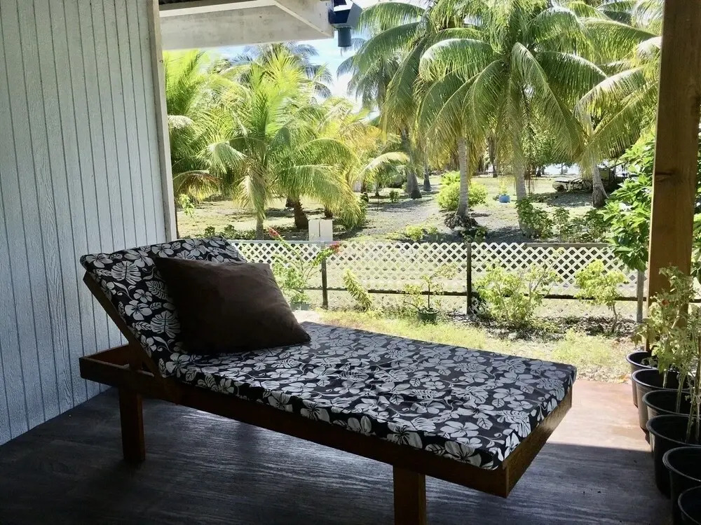 LE FARE BLEU Chambres dhôtes climatisées en bord de lagon à Tiputa Rangiroa - vélos gratuits et snorkeling