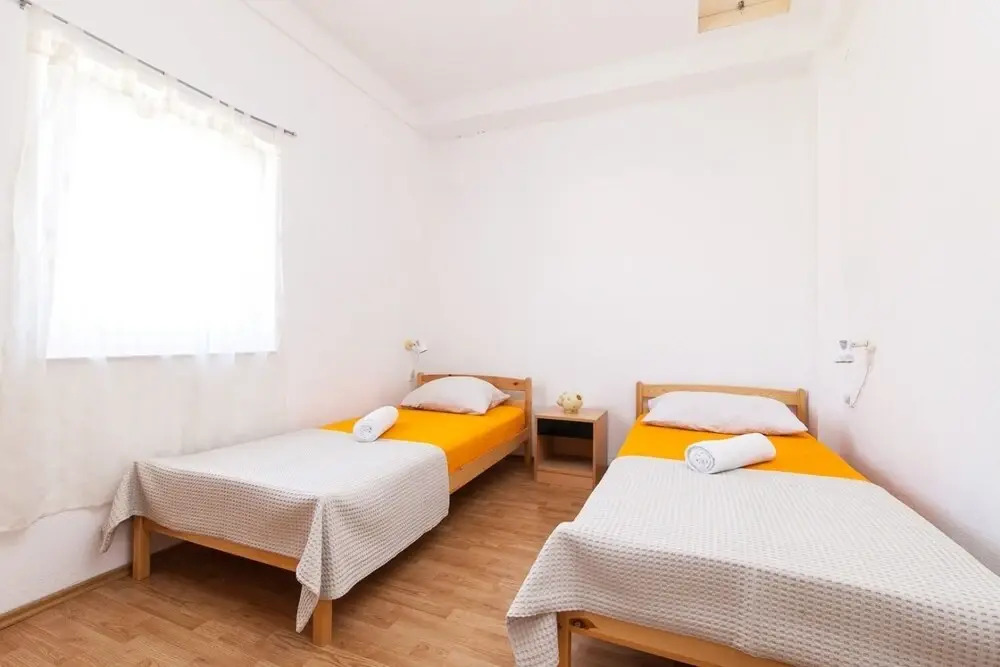 Villa Vinko - With Four Rooms - H