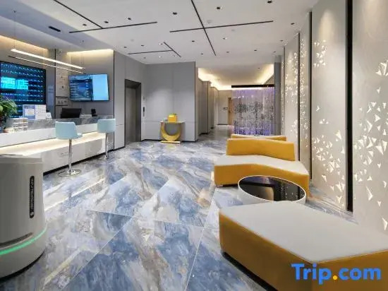 Latitude 18° Smart Hotel (Yingzhou Clear Water Bay)
