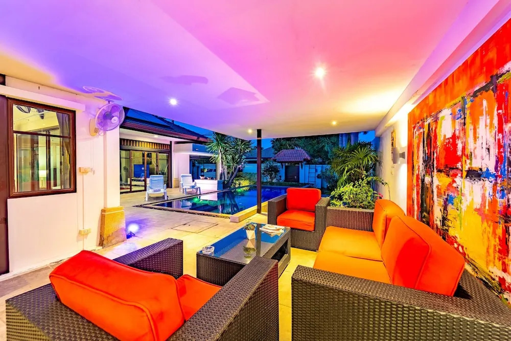 3 Bedroom Pool Villa in Great Location! BUB
