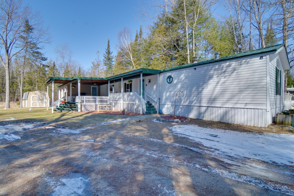 Houghton Lake Area Home w/ Fire Pit & Yard!