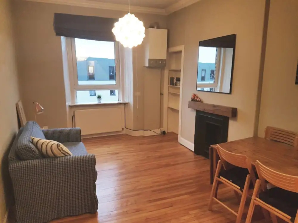 1 Bedroom Flat in Popular Central Location