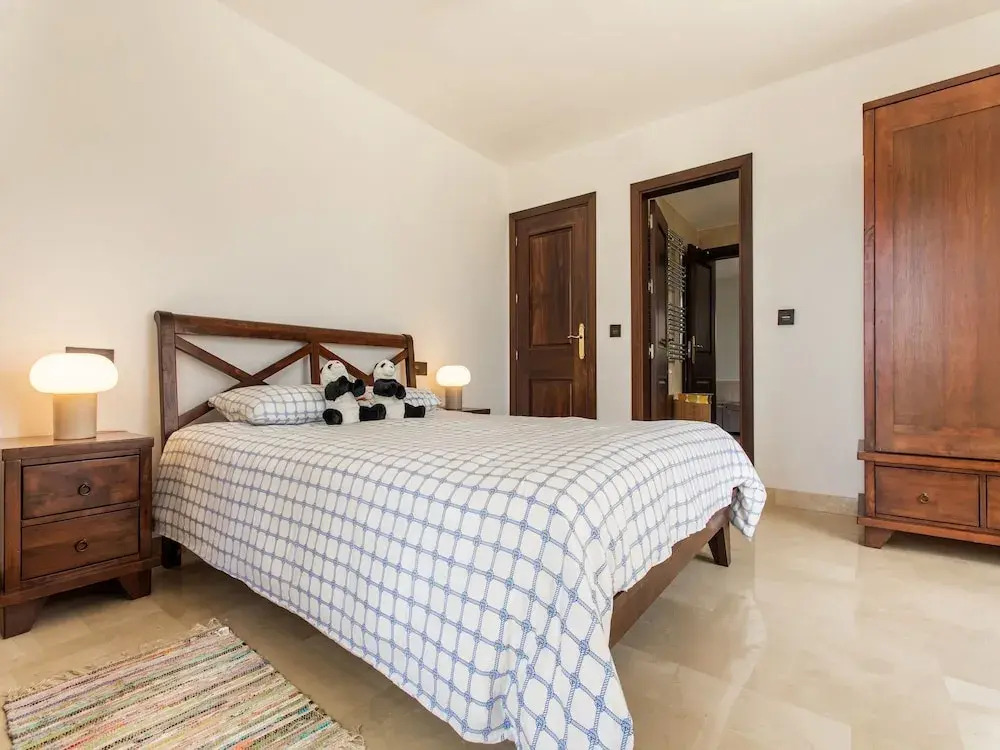 Villa in Granada with Sea Views & Pool