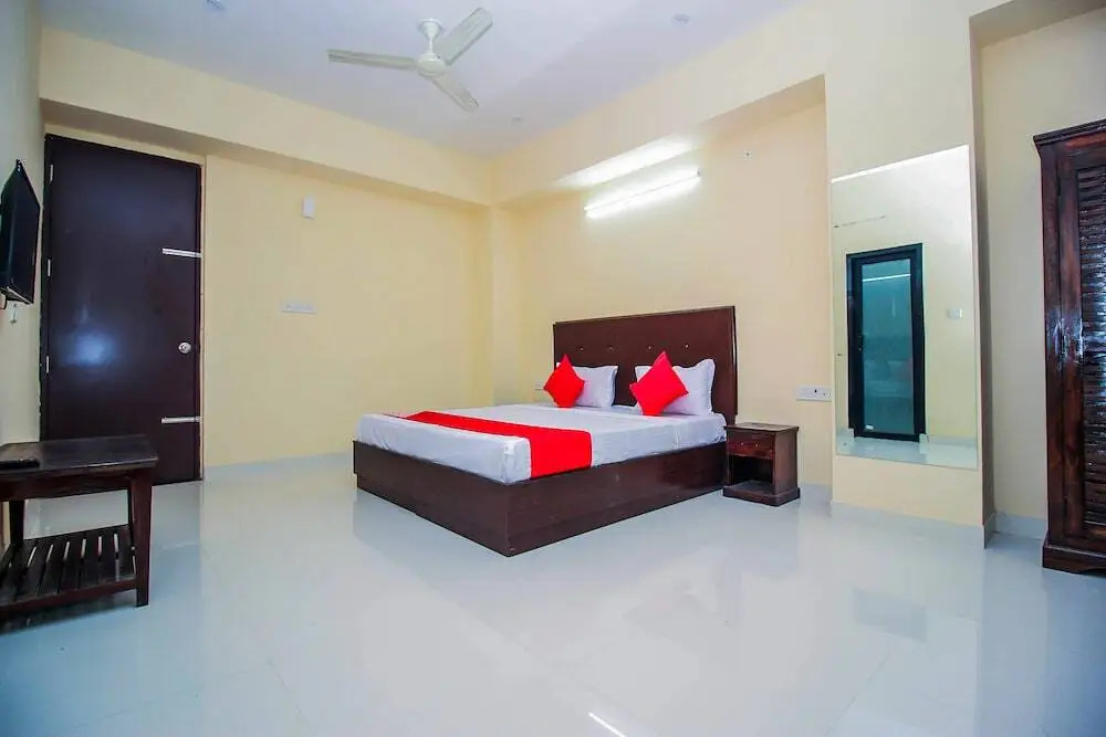 Urban Ville by OYO Rooms