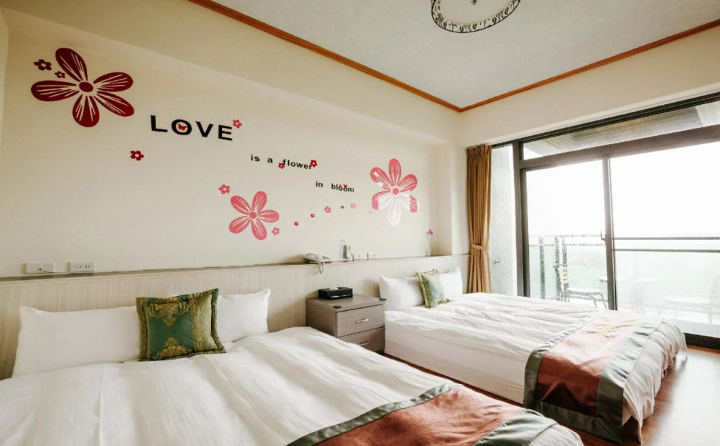 Lisinty Resort