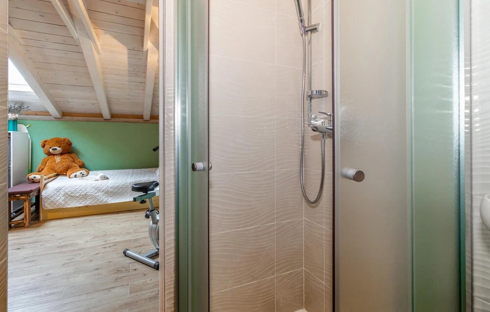 Amazing Home In Klenovica