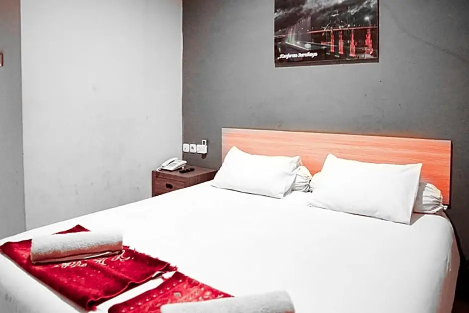 Audah Syariah Residence Mitra RedDoorz