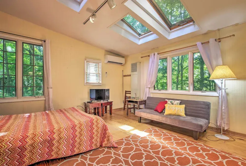 Quiet Saugatuck Studio w/ Patio - Walk to Dtwn!