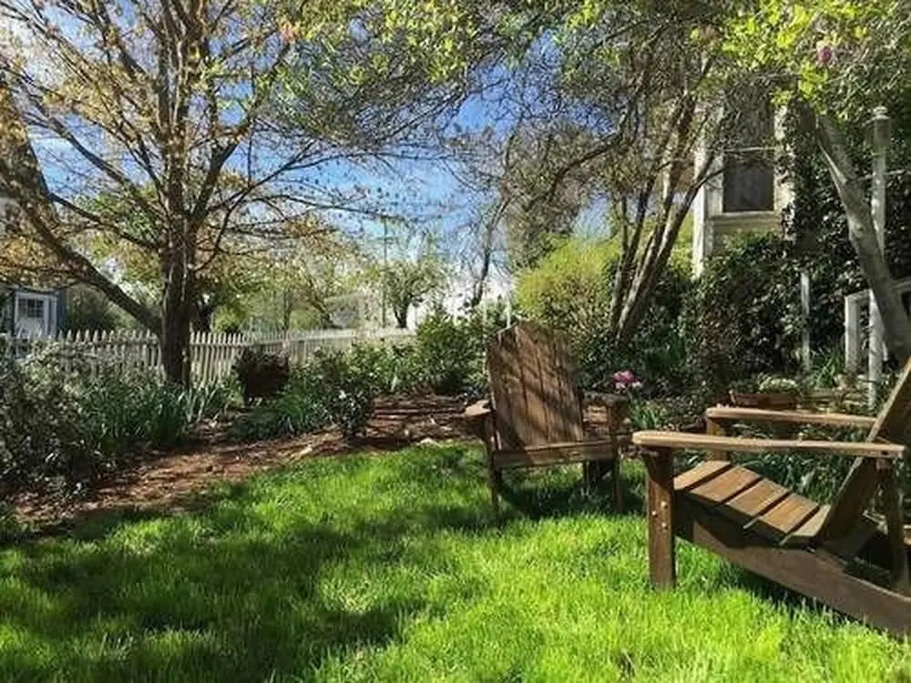 Bradford Place Inn & Gardens