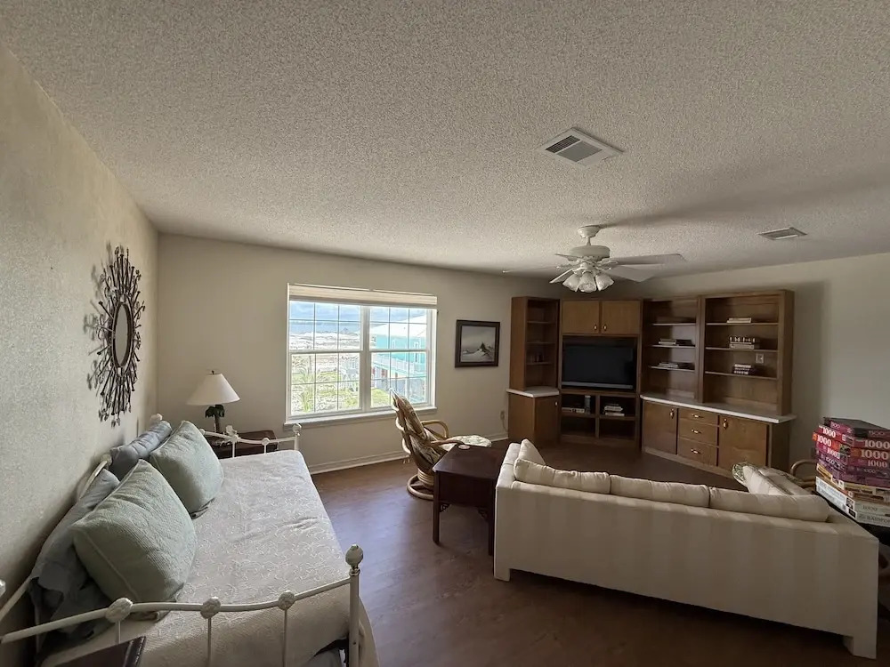 Windsail 6 Bedroom Home