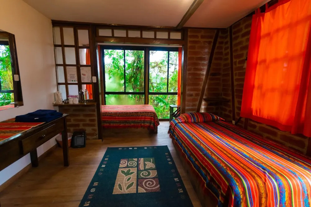 Bellavista Cloud Forest Lodge & Private Protected Area