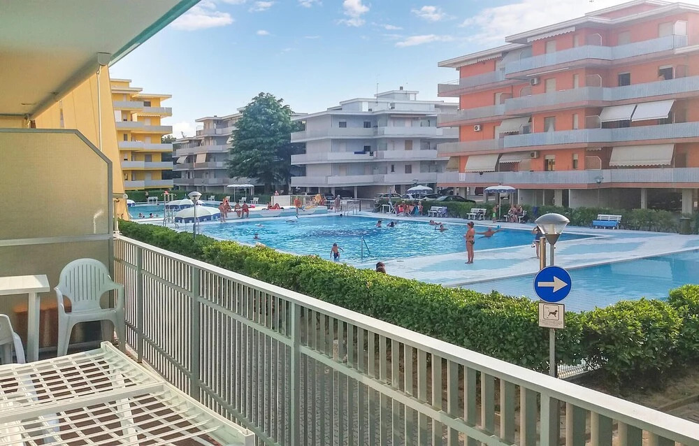 Awesome Apartment in Bibione With 1 Bedrooms and Outdoor Swimming Pool