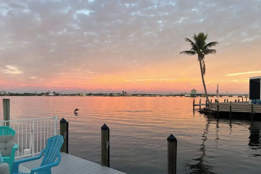 Waterfront Matlacha Home w/ Hot Tub & Grill!