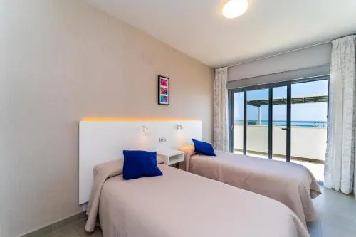 Vistamar Luxury Apartments By DLV