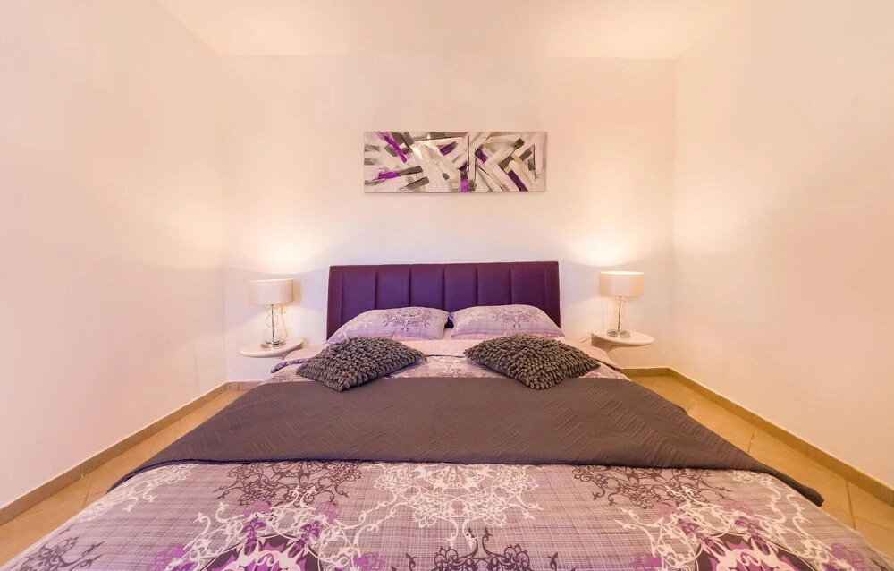 Beautiful Home in Zaton With Wifi, Outdoor Swimming Pool and Heated Swimming Pool