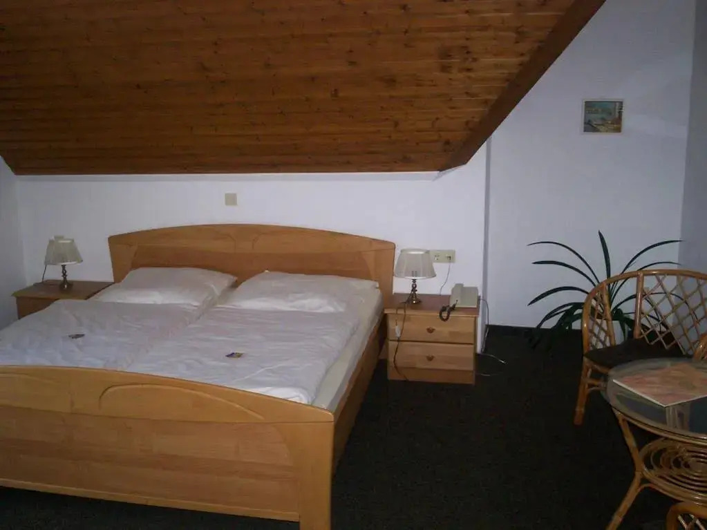 Zur Fredeburg