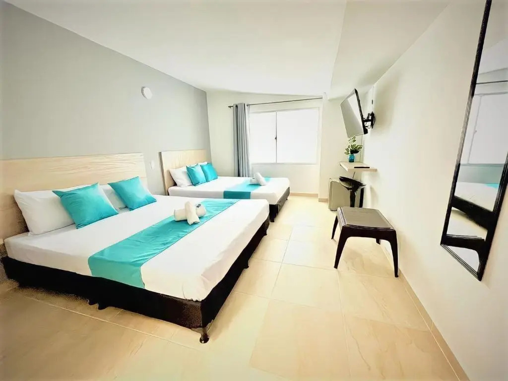 Hotel 12 Nights
