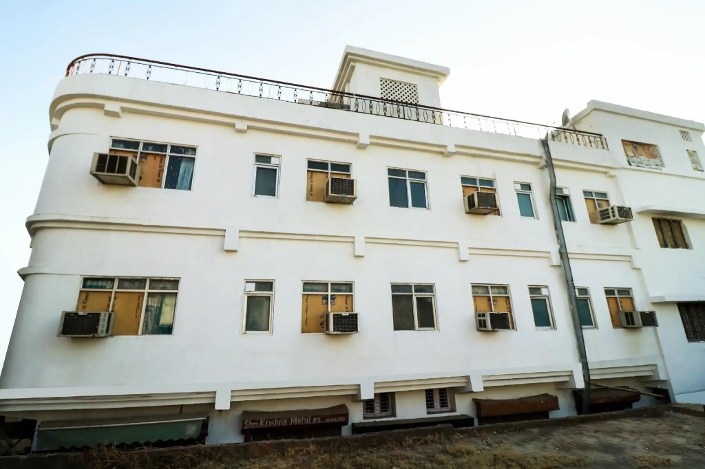 OYO 70153 Hotel Moon Tara