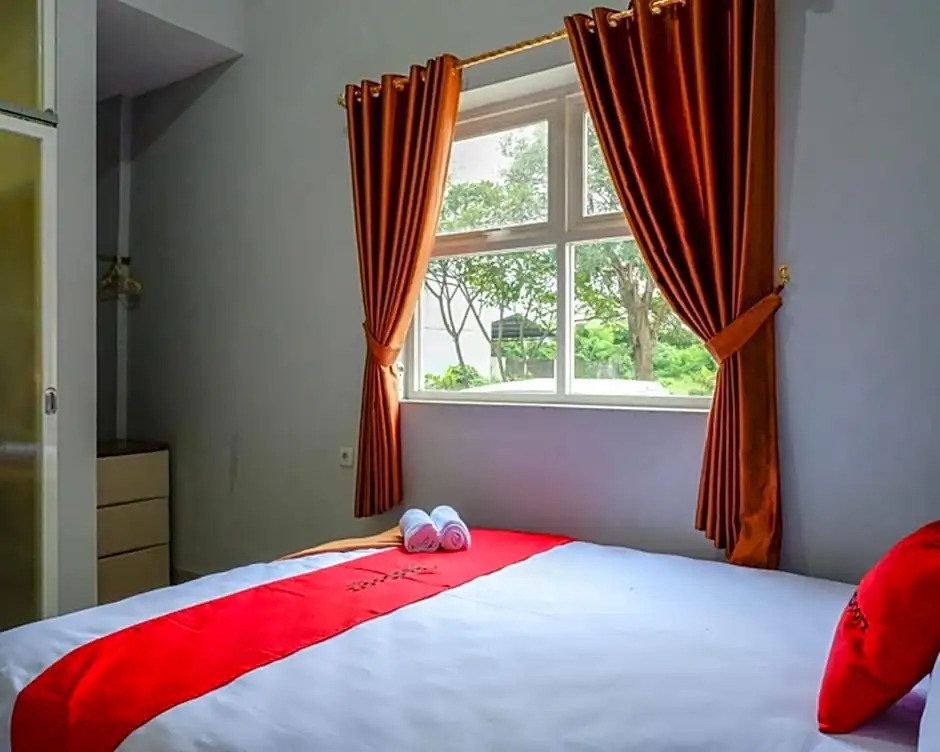 RedDoorz @ City Park Medoho Semarang