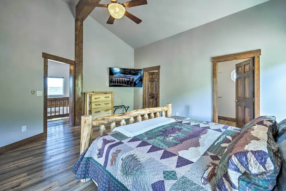 Hot Tub & Mtn View! Cripple Creek Retreat
