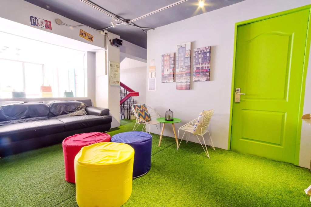 ZEN Hostel Danlig St. Makati