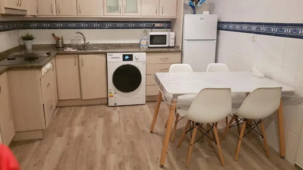 Ideal Apartamento Tipo Loft En Triana -Sevilla Wifi