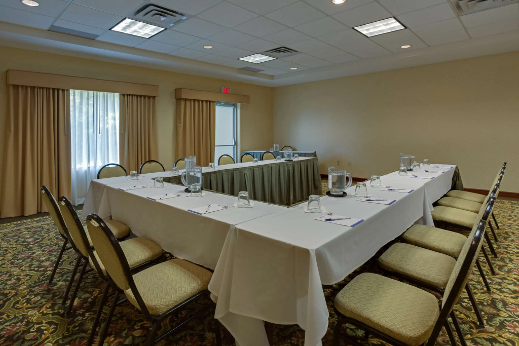 Hilton Garden Inn Cleveland Airport