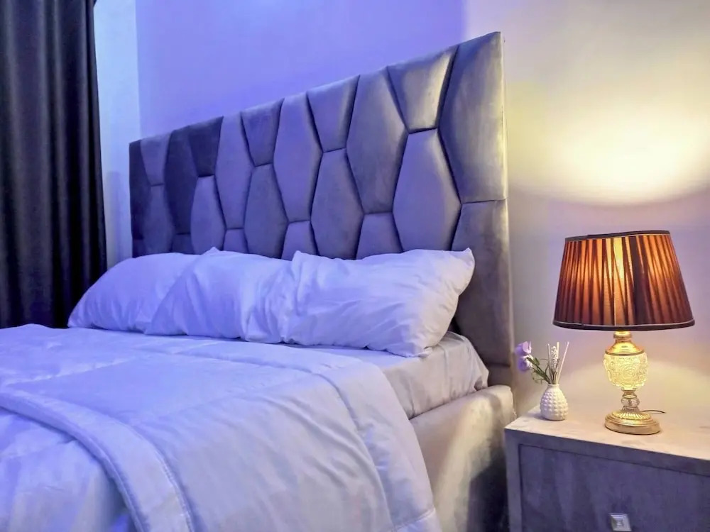 Lovely 2-bedroom Serviced Apartment With a Balcony
