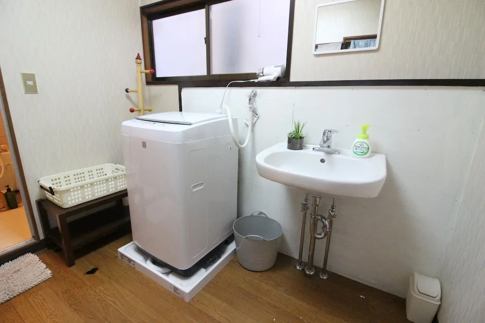 ura Yadokari House