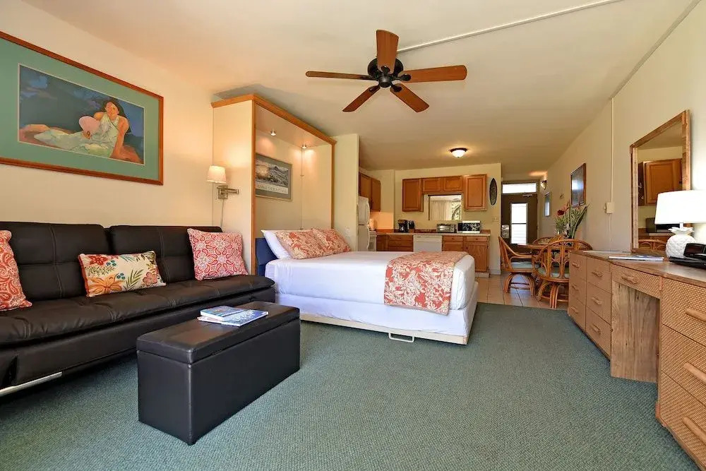 Napili Shores C116 by RedAwning