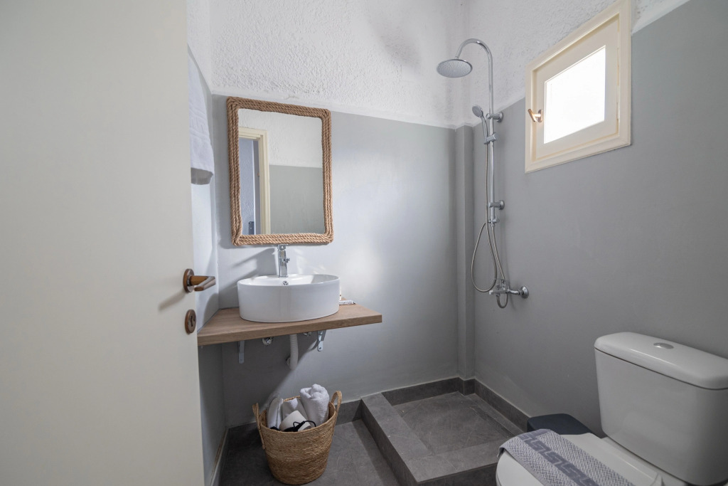 Hesperia Apartments by Estia