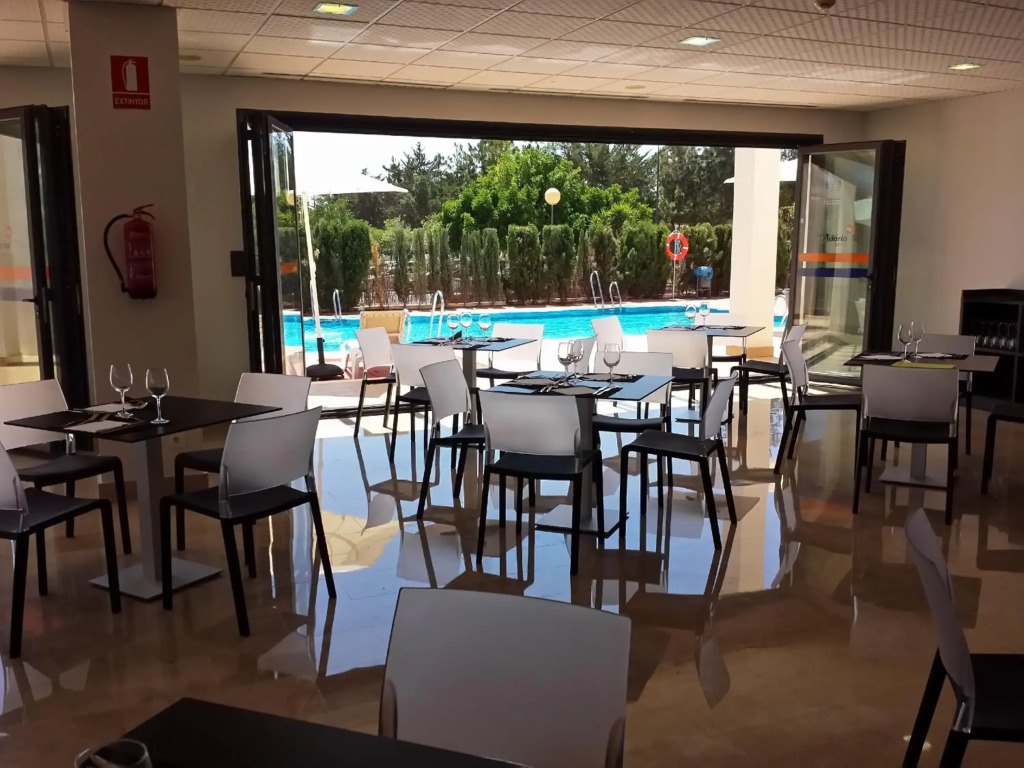 Hotel Adaria Vera