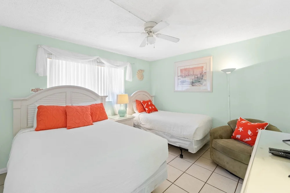 Summerhouse Beach Resort by Panhandle Getaways